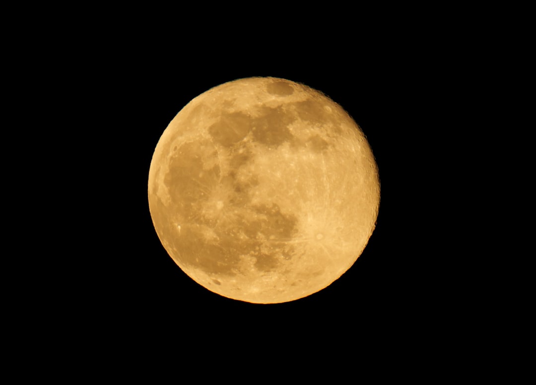 A full super moon with the craters visible